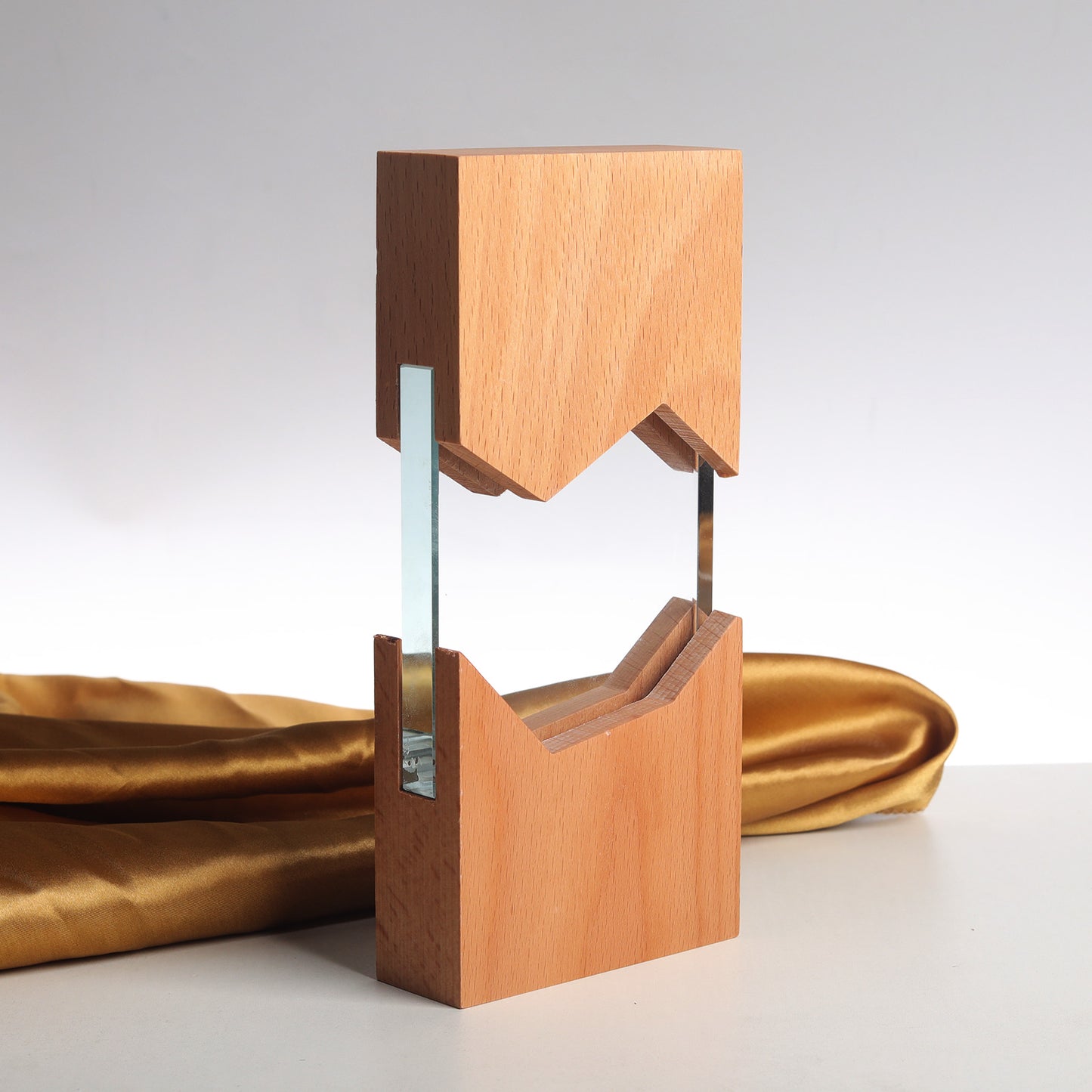 Longwin Double Layers Wooden Trophy