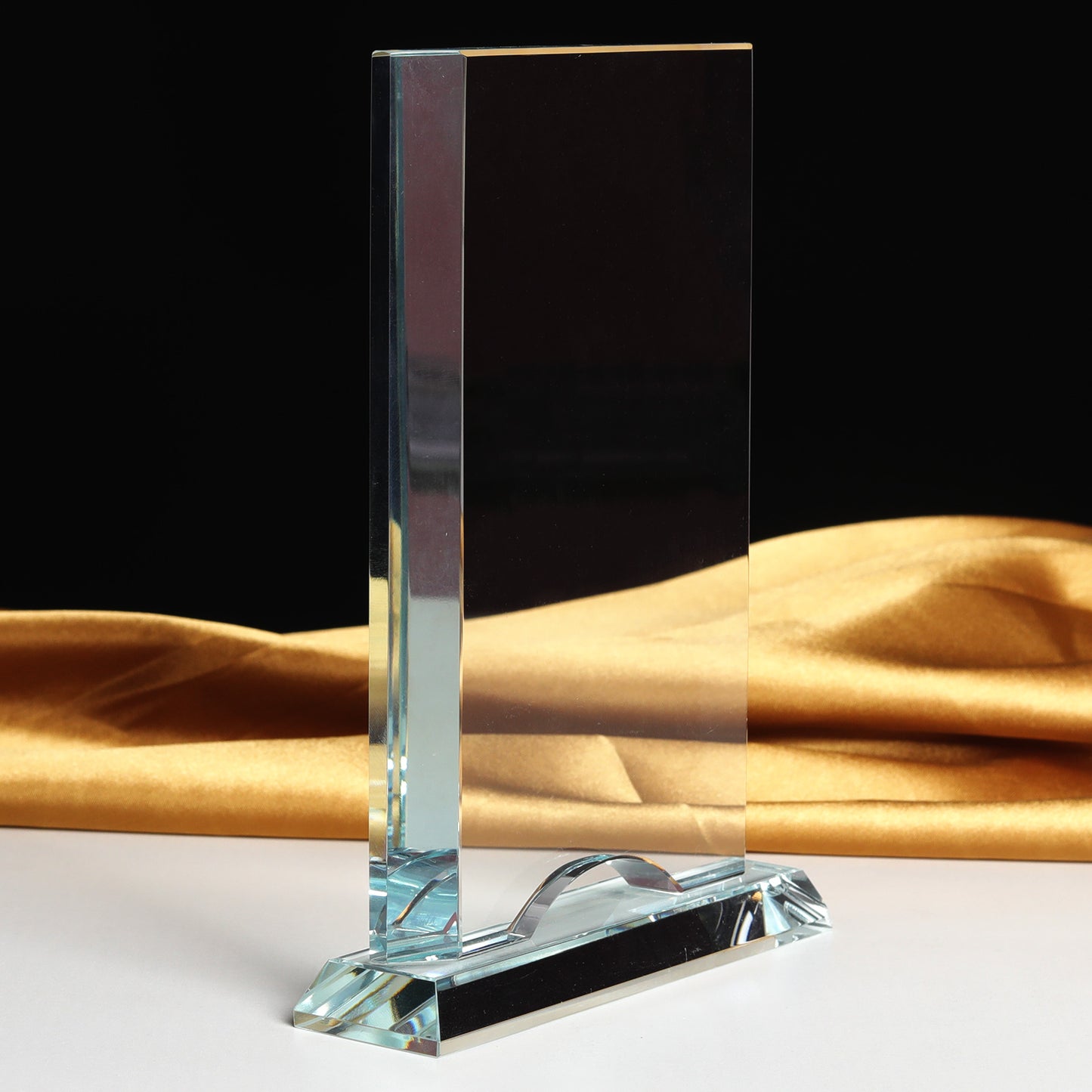 LSTA020036A-20 Longwin Rectangle Crystal Trophy with an Arched Hole