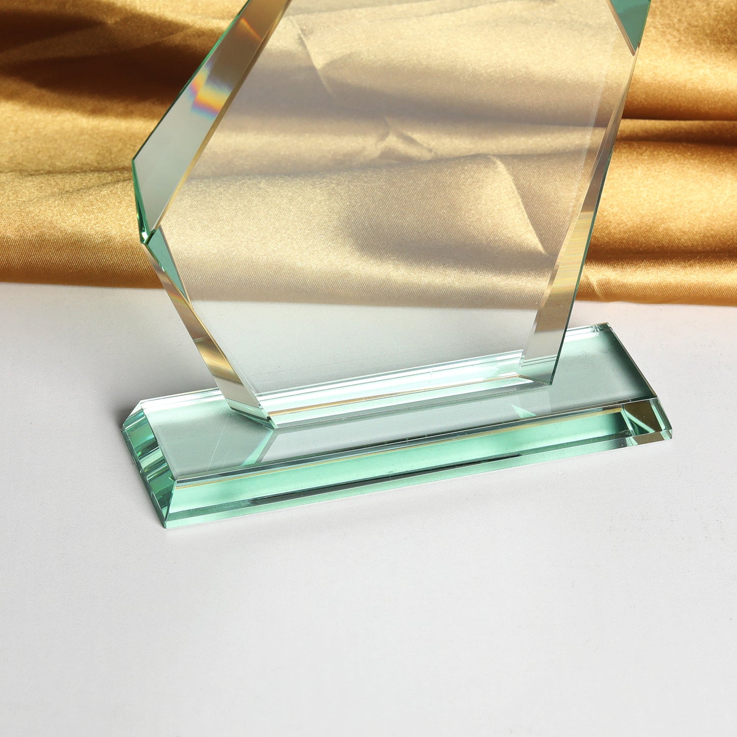JGC-24 Longwin Rhombus Crystal Trophy